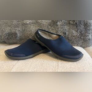 Crocs Womens Slip On Mules Cloth Sz: 8 Blue Clogs Fabric Duet Busy Day No Backs